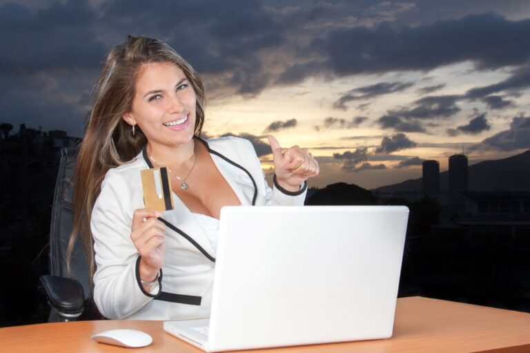Advantages of Banking Software
